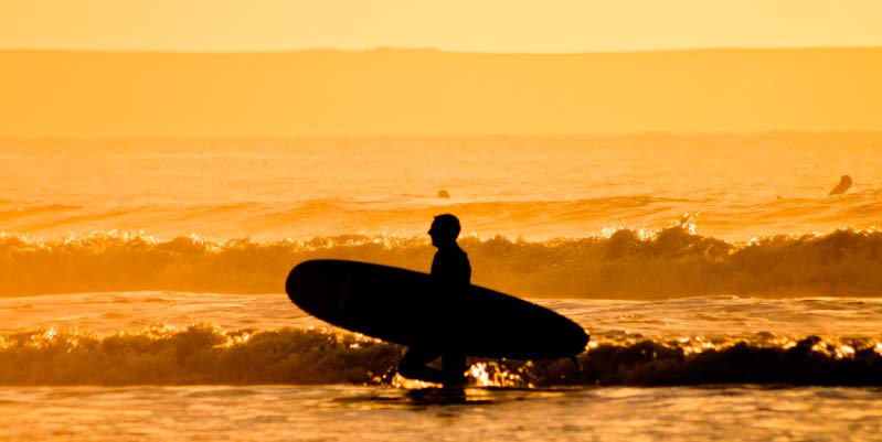 7 beneficios del surf que afectan de manera positiva a la salud